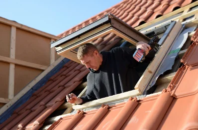 Pose de fenêtres de toit Velux à Sauvagney